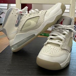 Nike Jordan Mars 270 Edition